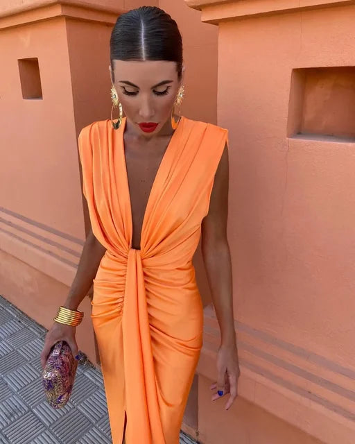 Elegant Pleated Dress - Sophisticated Woman Silhouette