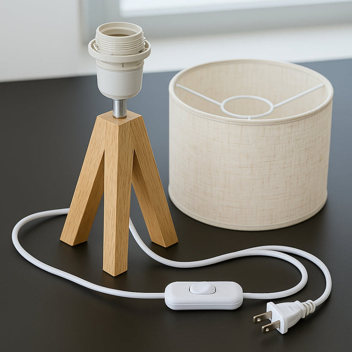 BowLift | Solara Minimalist Tripod Table Lamp