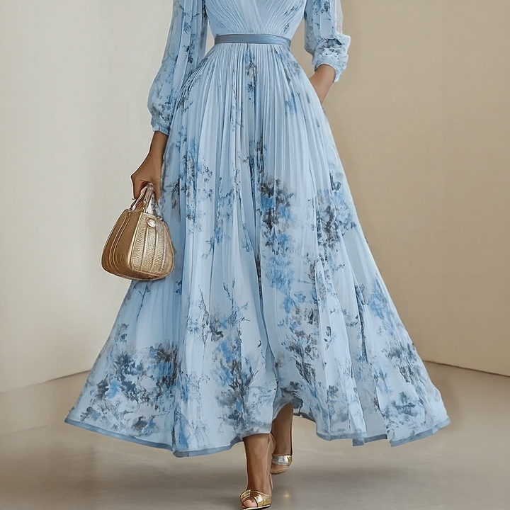 ELARA | DRESS WITH SOFT V-NECK
