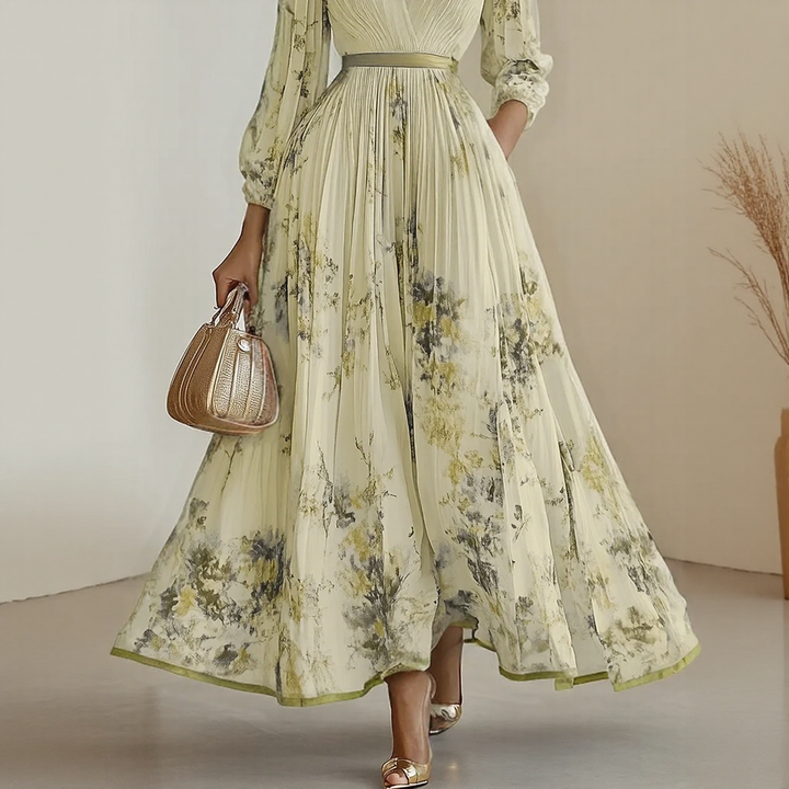 ELARA | DRESS WITH SOFT V-NECK