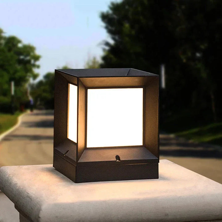 BowLift | Tor floor lamp for outdoors
