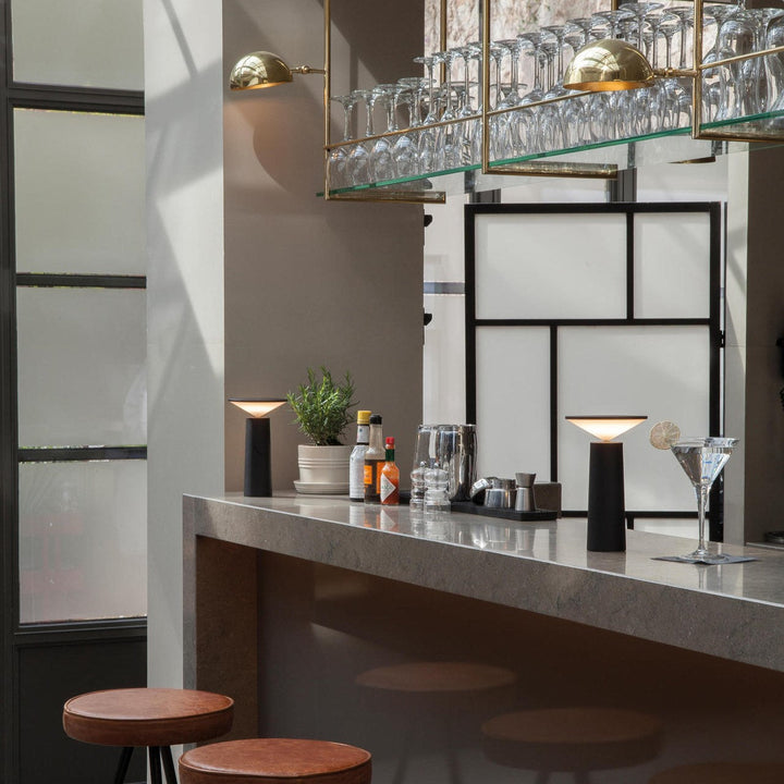BowLift | InfiNight - Modern table lamp with touch sensor | Dimmable brightness