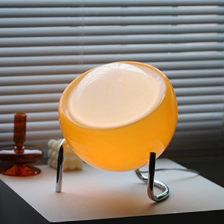 BowLift | Stylish retro table lamp combining Bauhaus aesthetics and medieval design