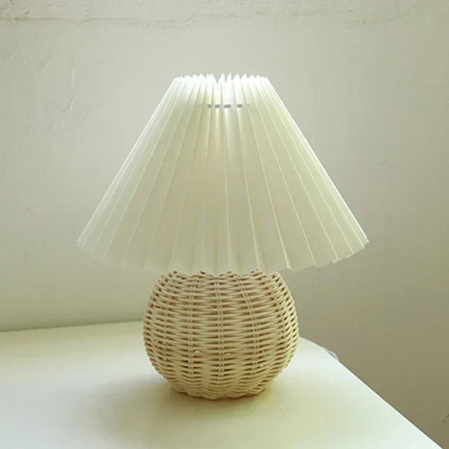 BowLift | Luminous Heritage: Vintage Table Lamp with Pleated Shade – Elegant Antique Retro Nightstand Lighting Solutions