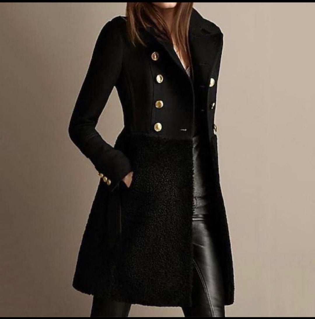 ELARA – ELEGANT DOUBLE-BREASTED SHERPA PANEL COAT