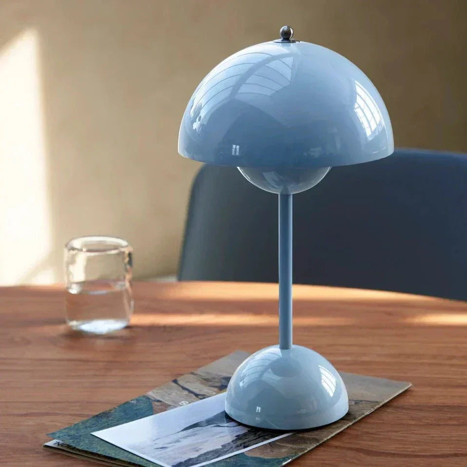 BowLift | LED Table Lamp Ambient Lighting Modern Interior