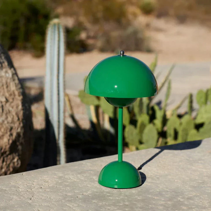BowLift | LED Table Lamp Ambient Lighting Modern Interior