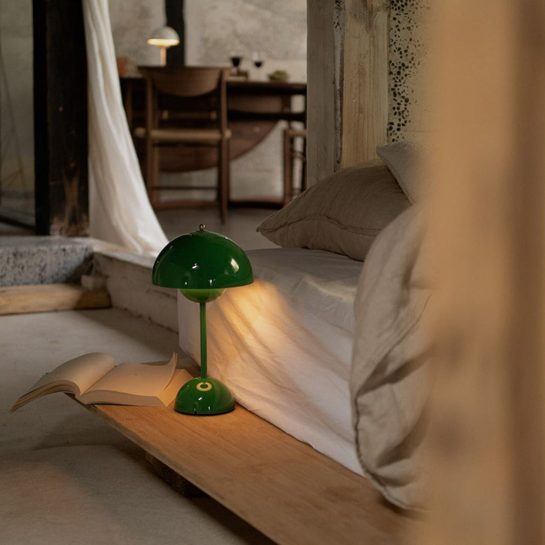 BowLift | LED Table Lamp Ambient Lighting Modern Interior