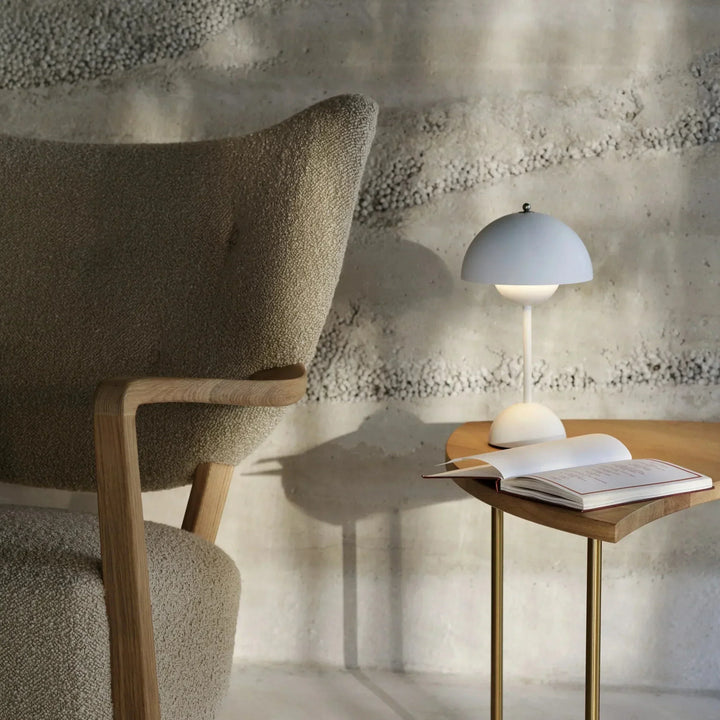BowLift | LED Table Lamp Ambient Lighting Modern Interior
