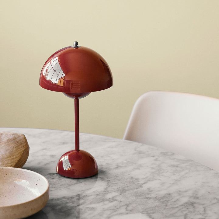 BowLift | LED Table Lamp Ambient Lighting Modern Interior