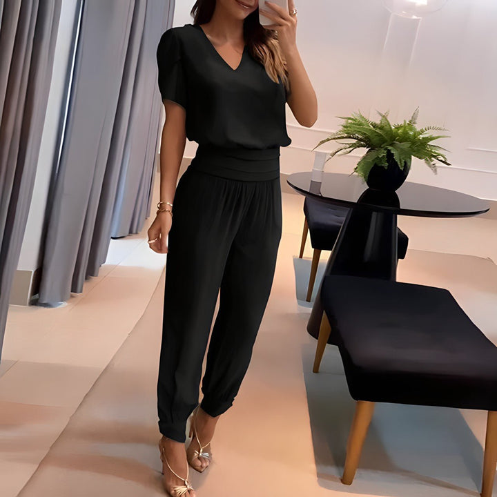 Kenzie – Trendy Set with Blouse and Pants