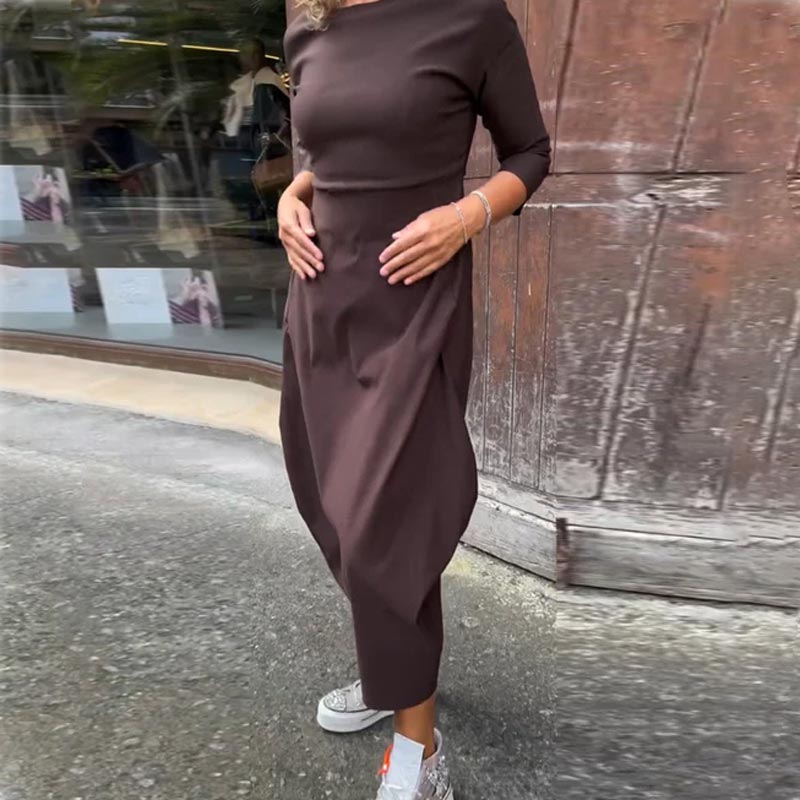 Elizabeth | Timeless Dress with Practical Sophistication