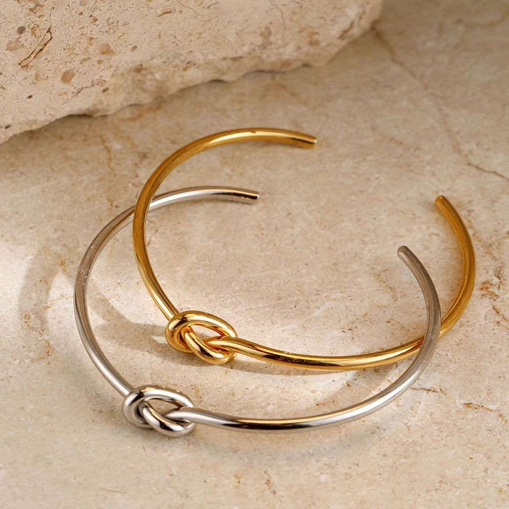 Bormio Bracelet – Thin Bracelet with Knot in Gold or Silver
