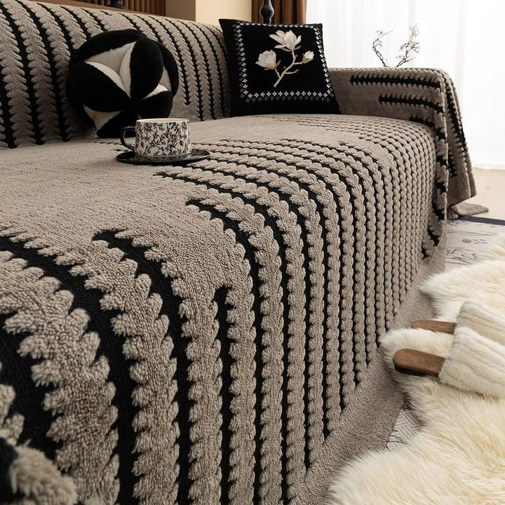 BowLift | CouchGuard – Plush sofa cover with non-slip backing