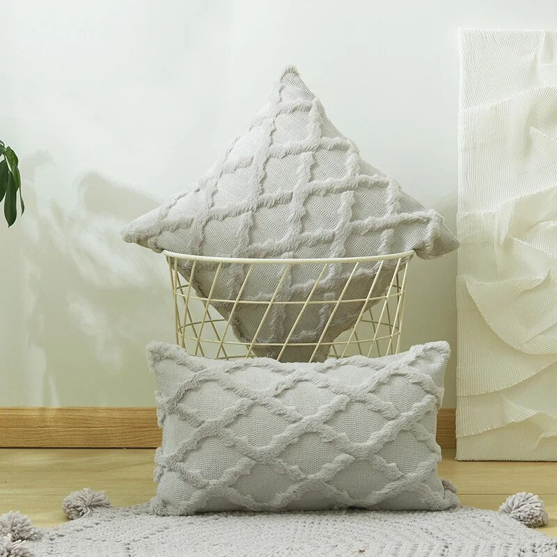BowLift | Lush Cushions - Elegance and comfort for your room