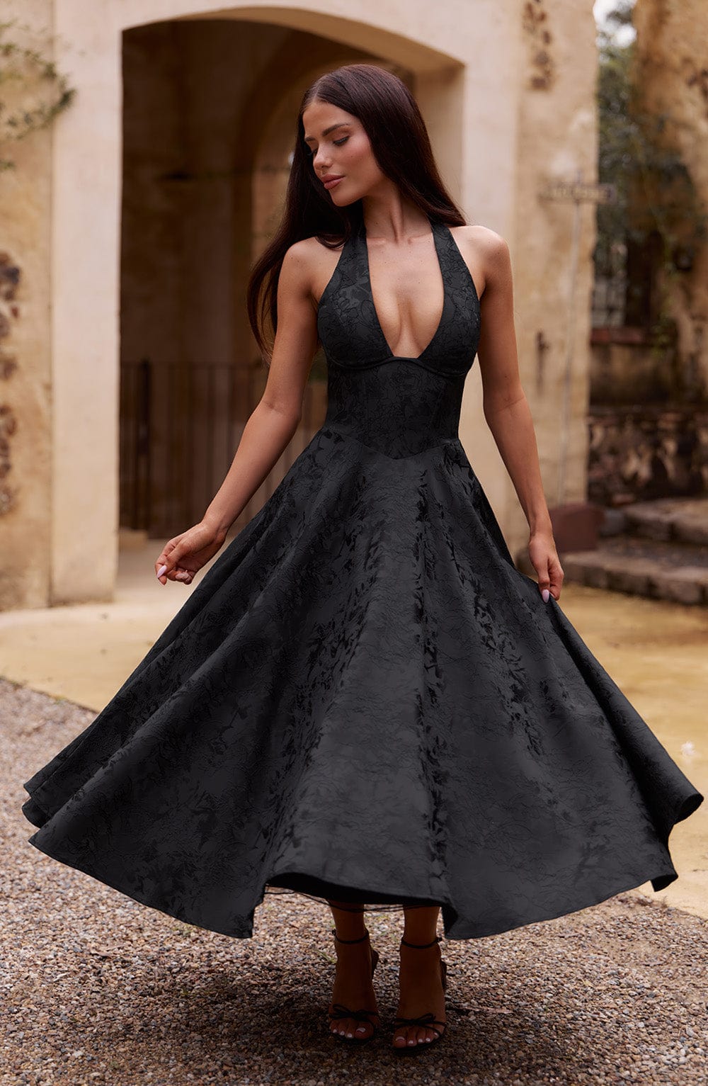 Eulalie - Chic V-Neck Backless Dress