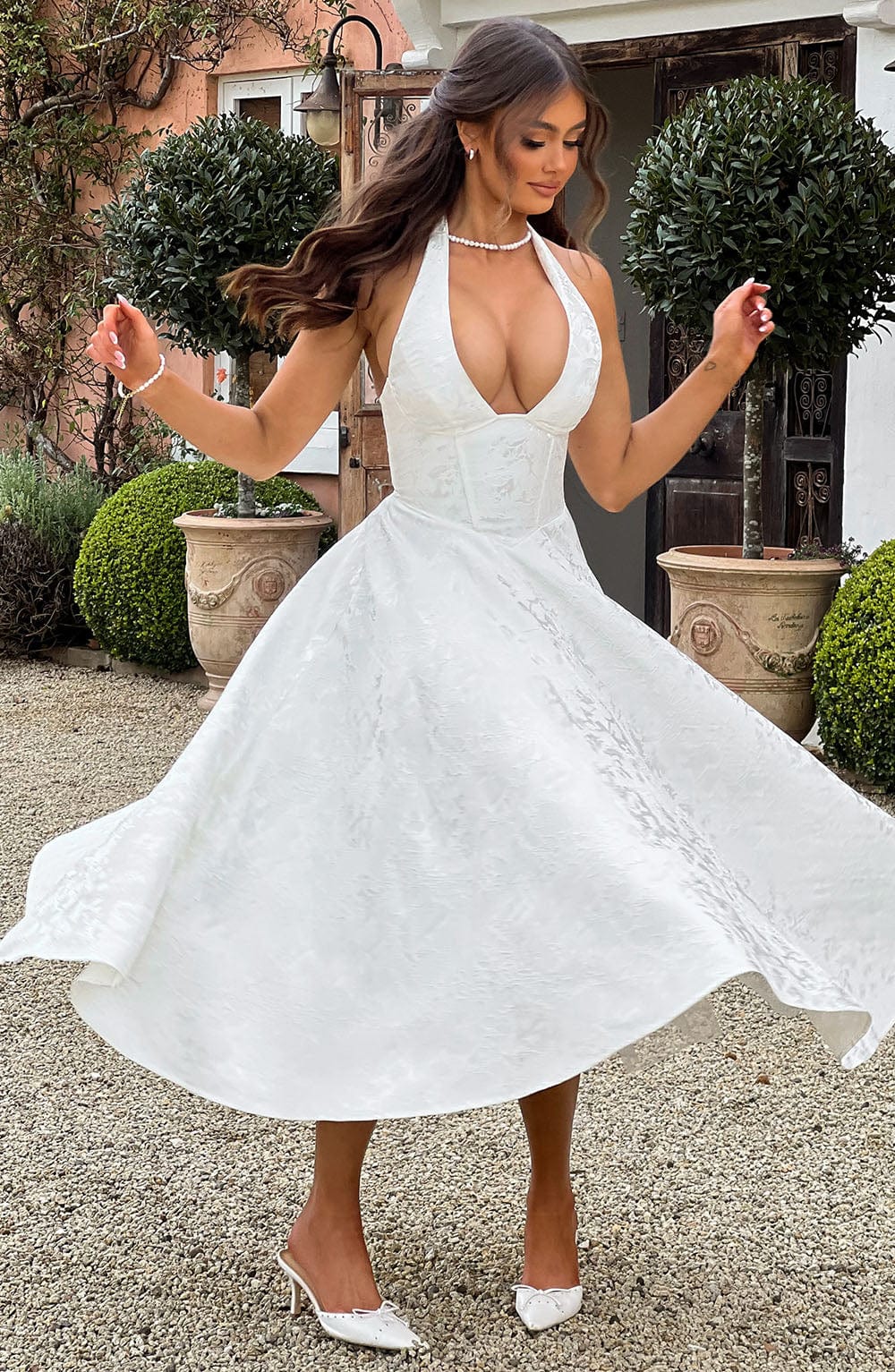 Eulalie - Chic V-Neck Backless Dress