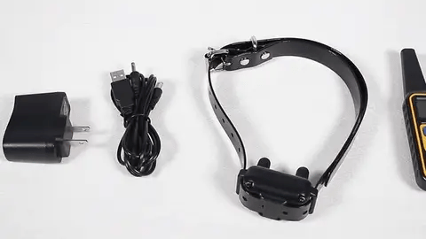 Azura | 800M Rechargeable Electric Dog Training Collar | Waterproof, Remote Control & Ideal for Effective Dog Training