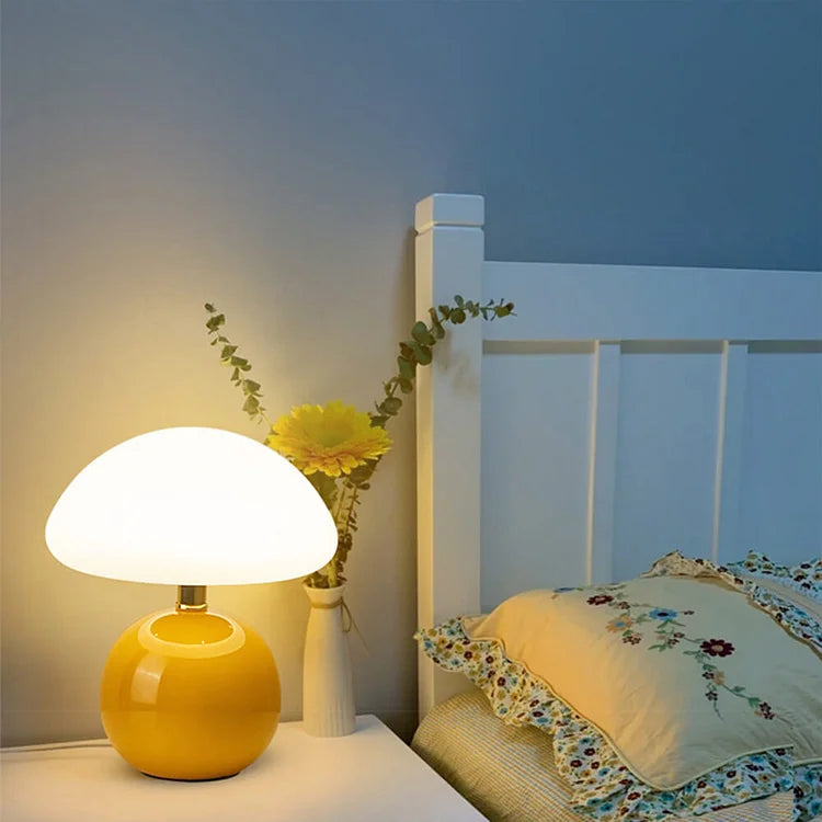 BowLift | Mushroom Shaped Table Lamp – Elegant French Cream Lamp for a Cozy Bedroom