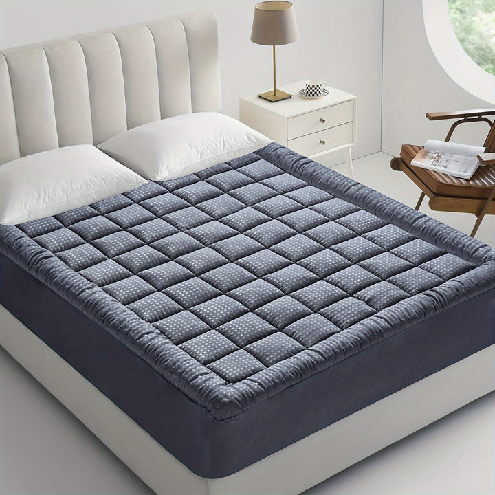 Ultimate Cooling Mattress Pad – Premium Quilted Pillow Top, Luxuriously Fluffy and Ultra-Breathable with Secure 14-18 Deep Pocket Cover – Enhanced Sleep Comfort, 1pc | Azura