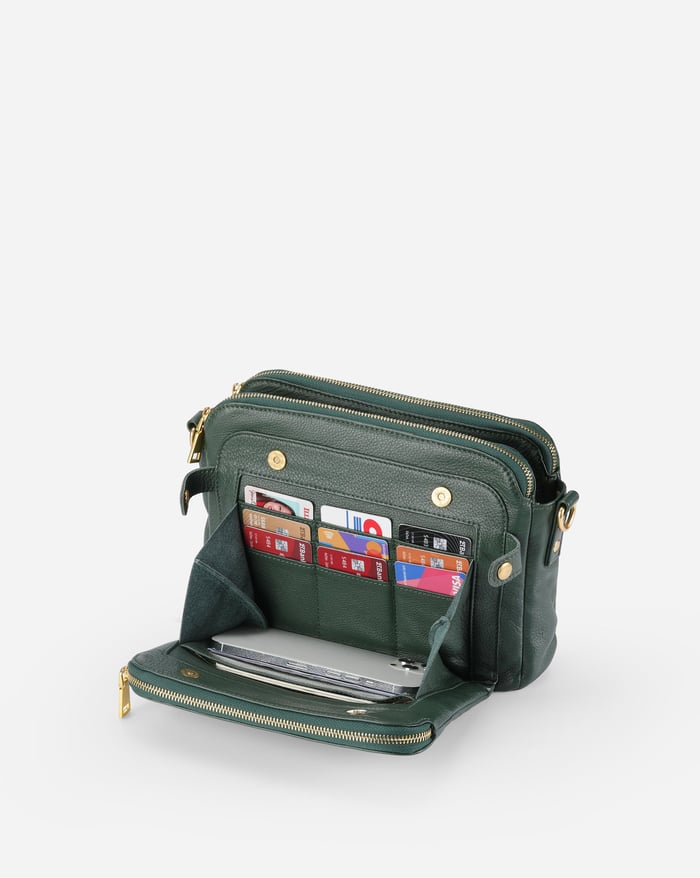 Aria™ Masterpiece | Classic Schoulder Bag