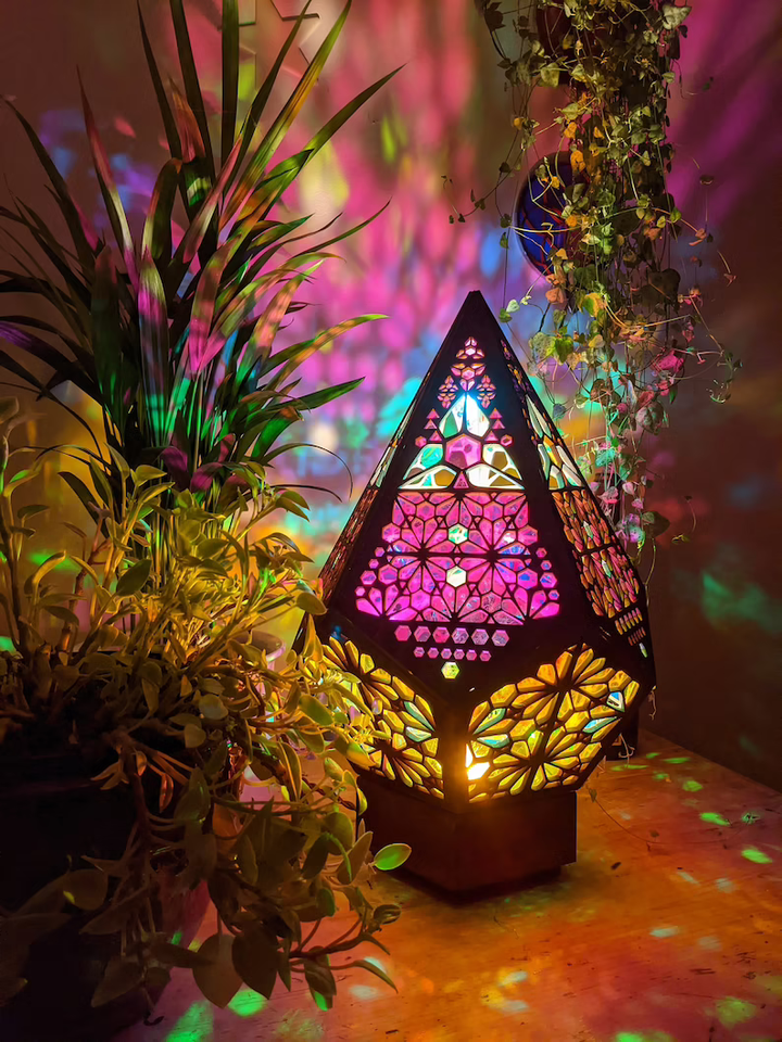 BowLift | Glass-In-Leaded Style LED Table Lamp - LumiAura