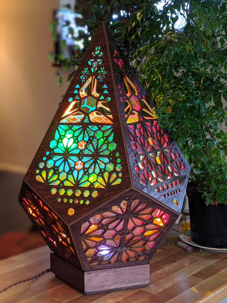 BowLift | Glass-In-Leaded Style LED Table Lamp - LumiAura