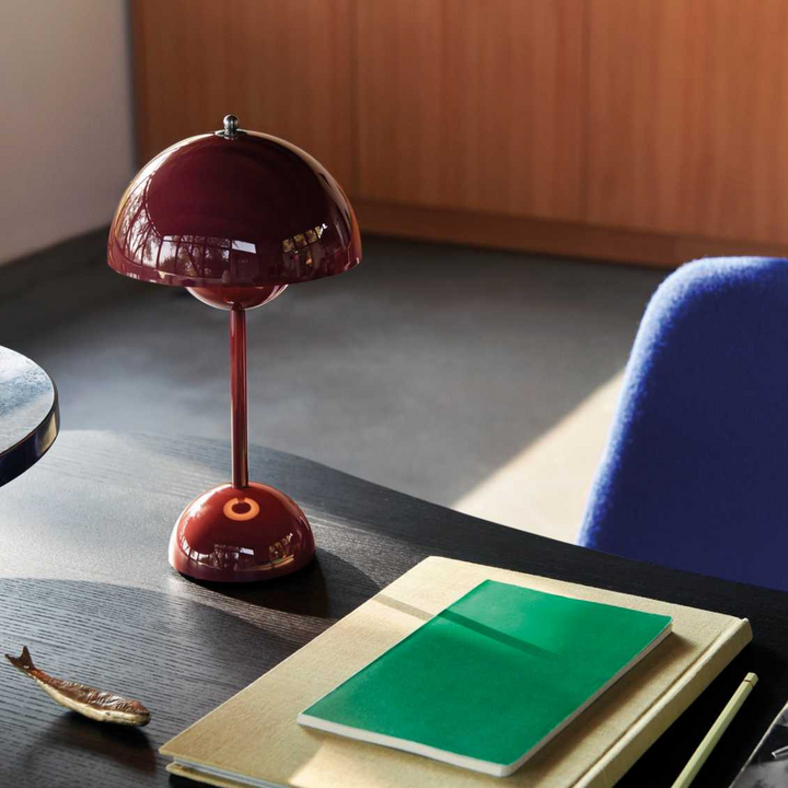BowLift | LED Table Lamp Ambient Lighting Modern Interior