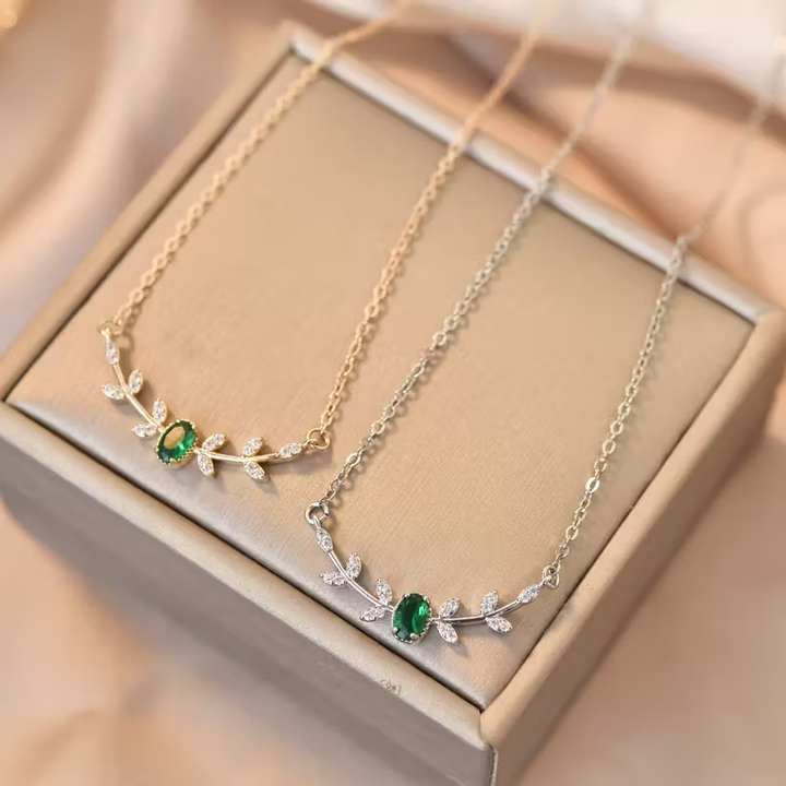 Laurel Bloom Necklace