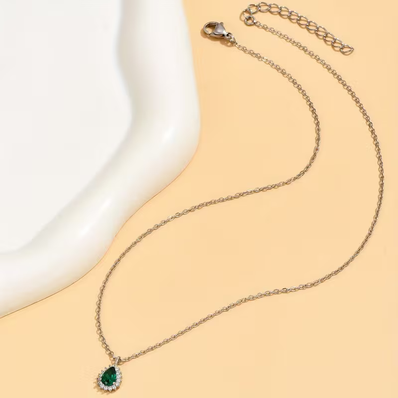 Emerald Dew Necklace