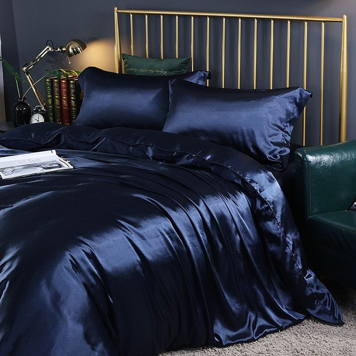 4-piece luxury set silk/satin bedding - 2x pillowcases and fitted sheet Bowlift