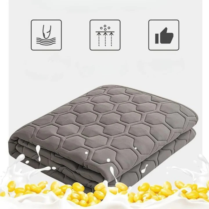 Quilted Cooling Mattress Pad with High-Density Cooling Fiber | Azura