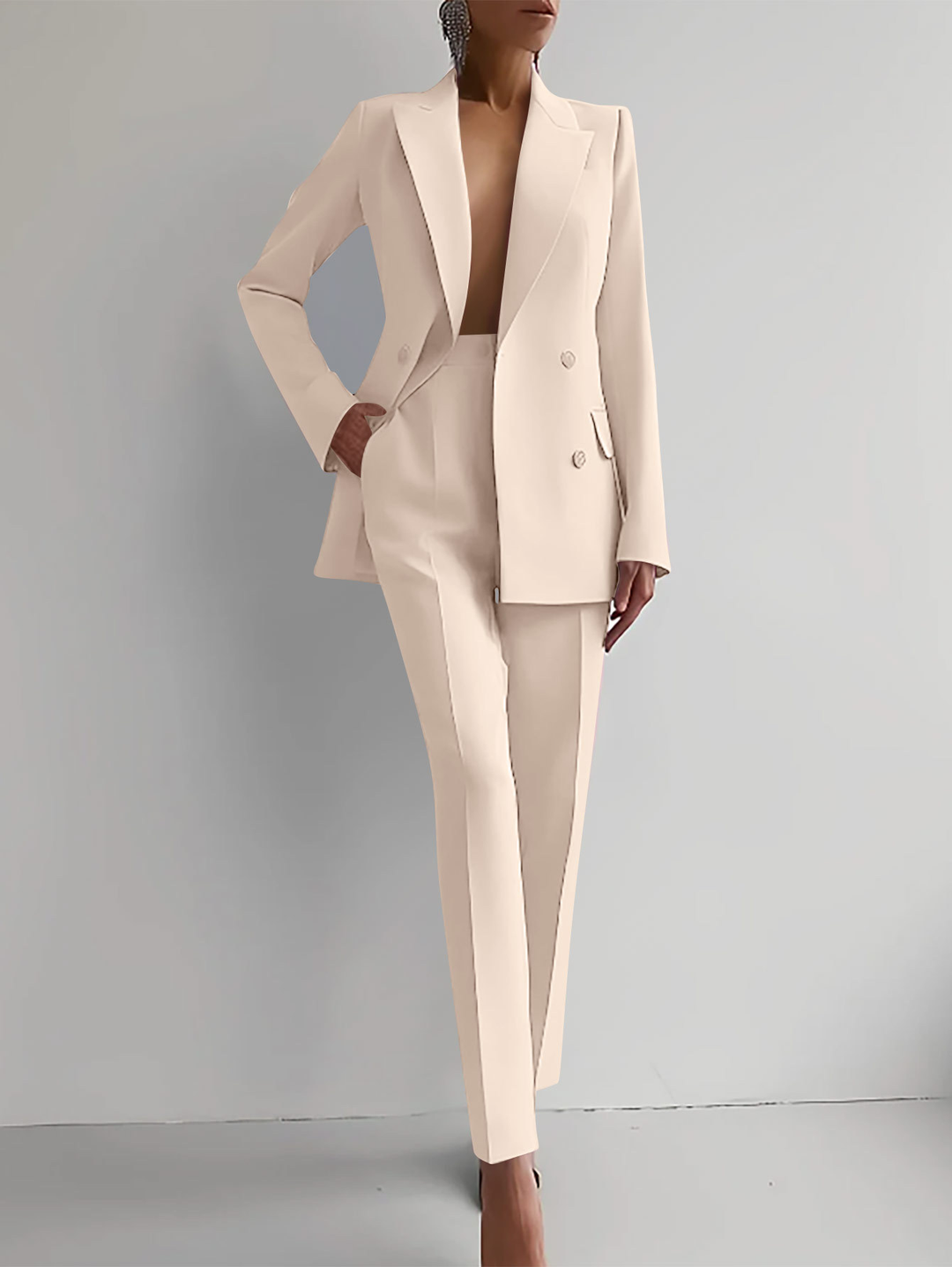 Eleonor | Elegant Women's Suit