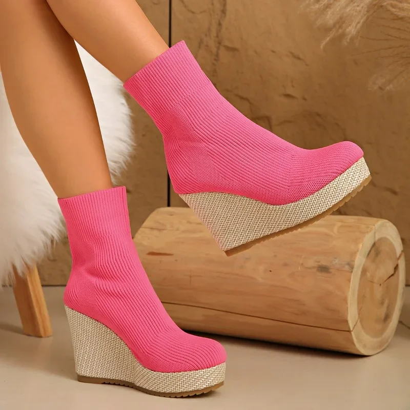 Bellastra knit platforms