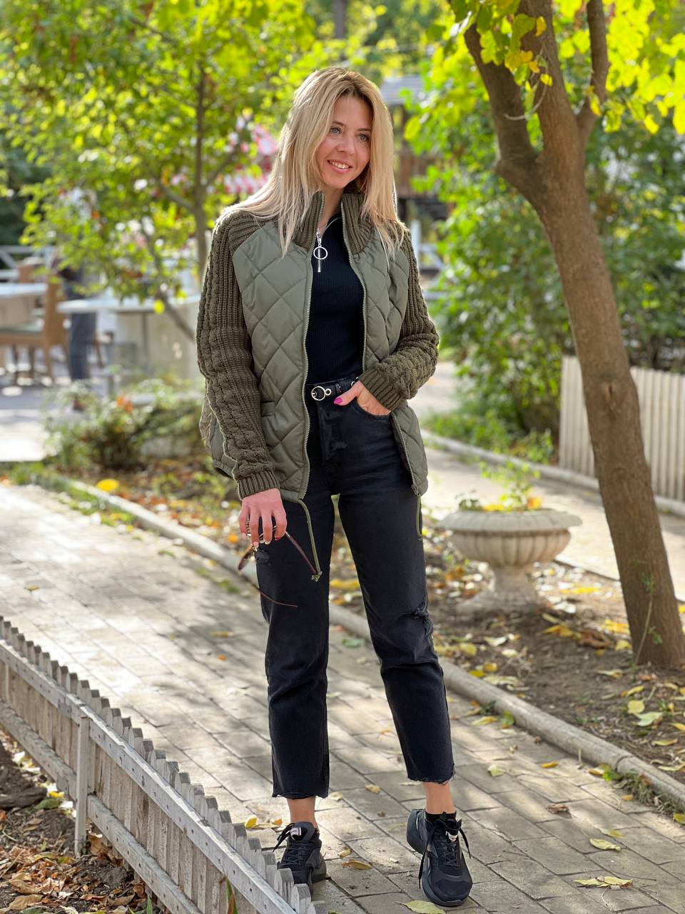 BROOKE – COZY QUILTED KNIT-SLEEVE JACKET