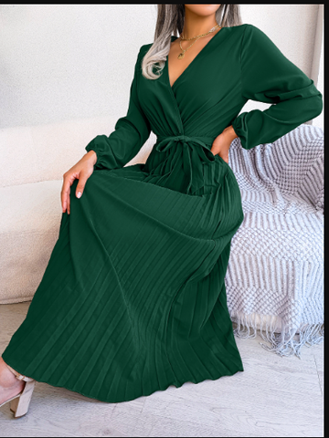 Naomi – Timeless and Feminine Design