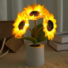 BowLift | LED Sunflower Table Lamp - Decorative Lighting Fixture for Home Decor & Nightstand Use