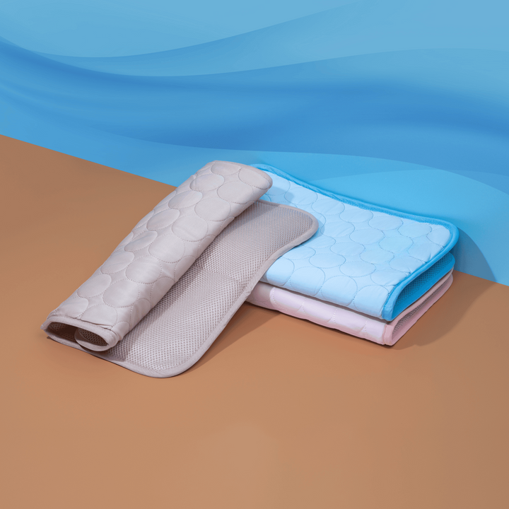 Azura | Innovative Cooling Mat for Dogs (4x Cooling Power) - ChillComfort