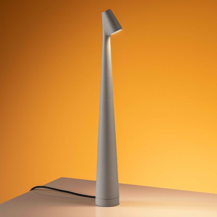 BowLift | Sculpting table lamp