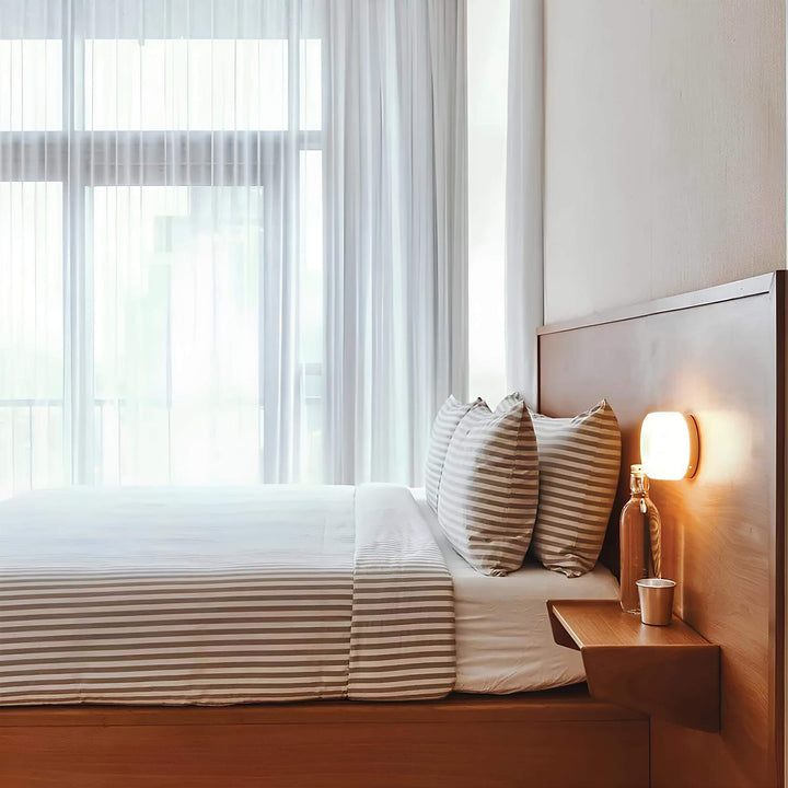 BowLift | Elegant Wall Lamp for Contemporary Interior