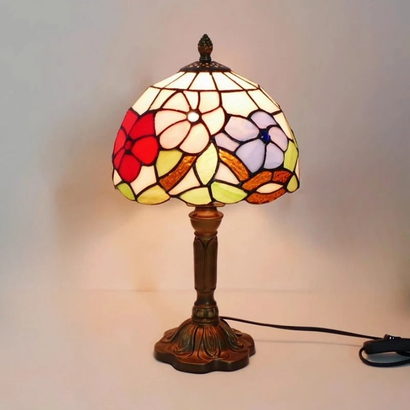 BowLift | LumiTiffany | LED table lamp in vintage design