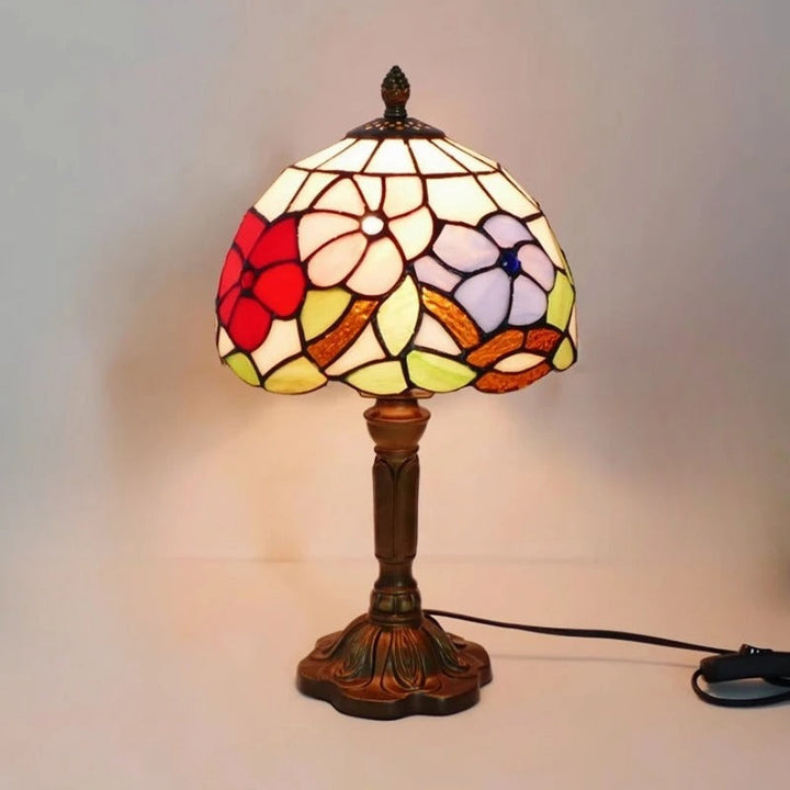 BowLift | LumiTiffany | LED table lamp in vintage design