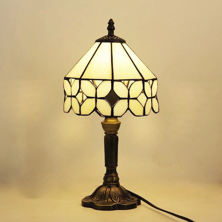 BowLift | LumiTiffany | LED table lamp in vintage design