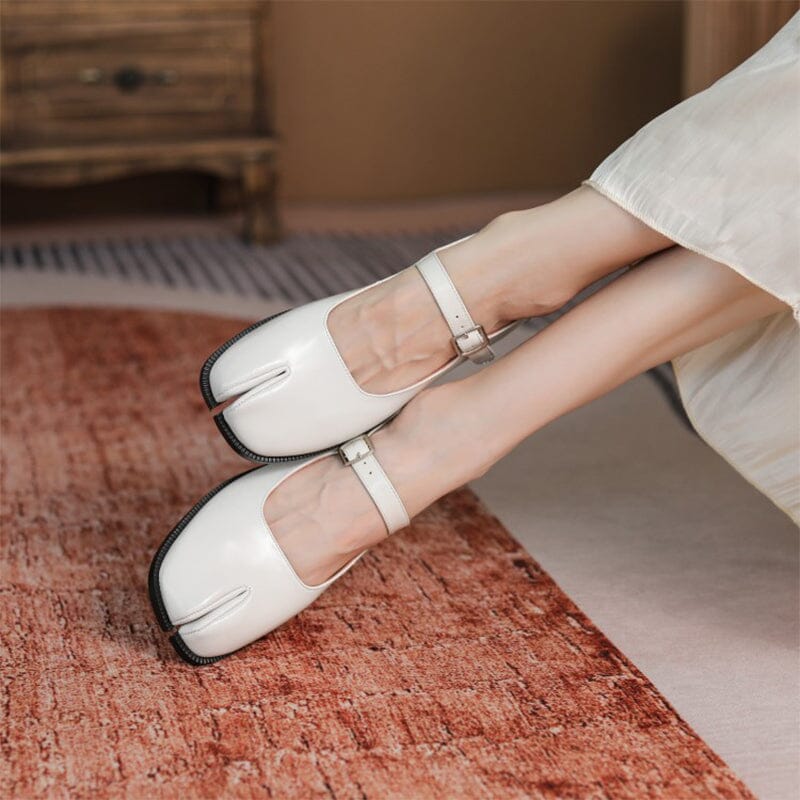 Dahlia - Vintage Women’s Split Toe Shoes