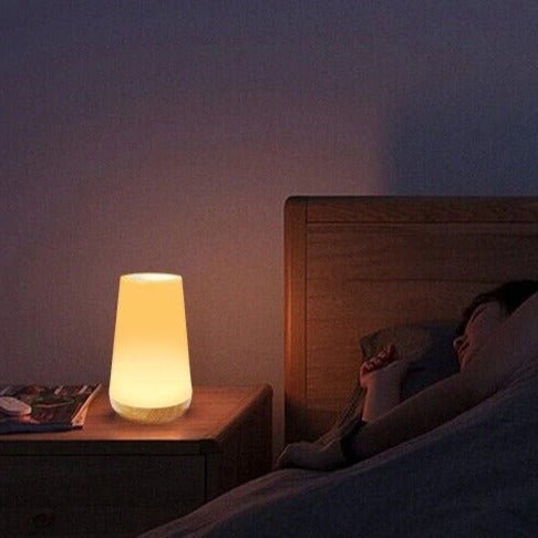 BowLift | LED Table Lamp with Wooden Base and Touch Control
