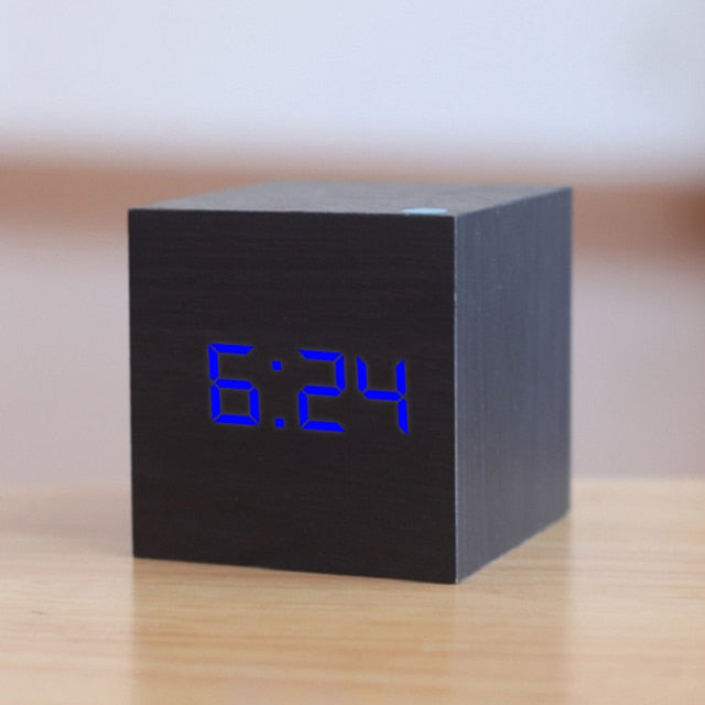 BowLift | Digital square LED clock