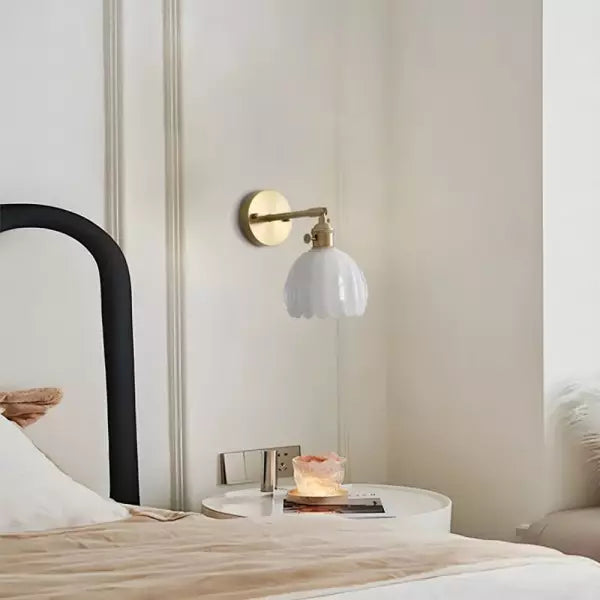 BowLift | Flower Bud Tulip Glass Wall Light