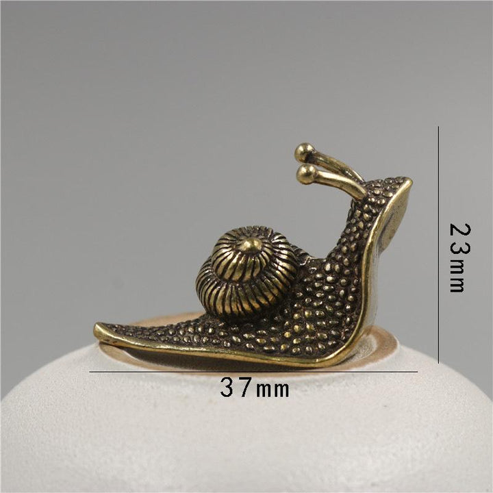 BowLift | Retro Queen Copper Mini Snail Tea Pet Desk Ornament