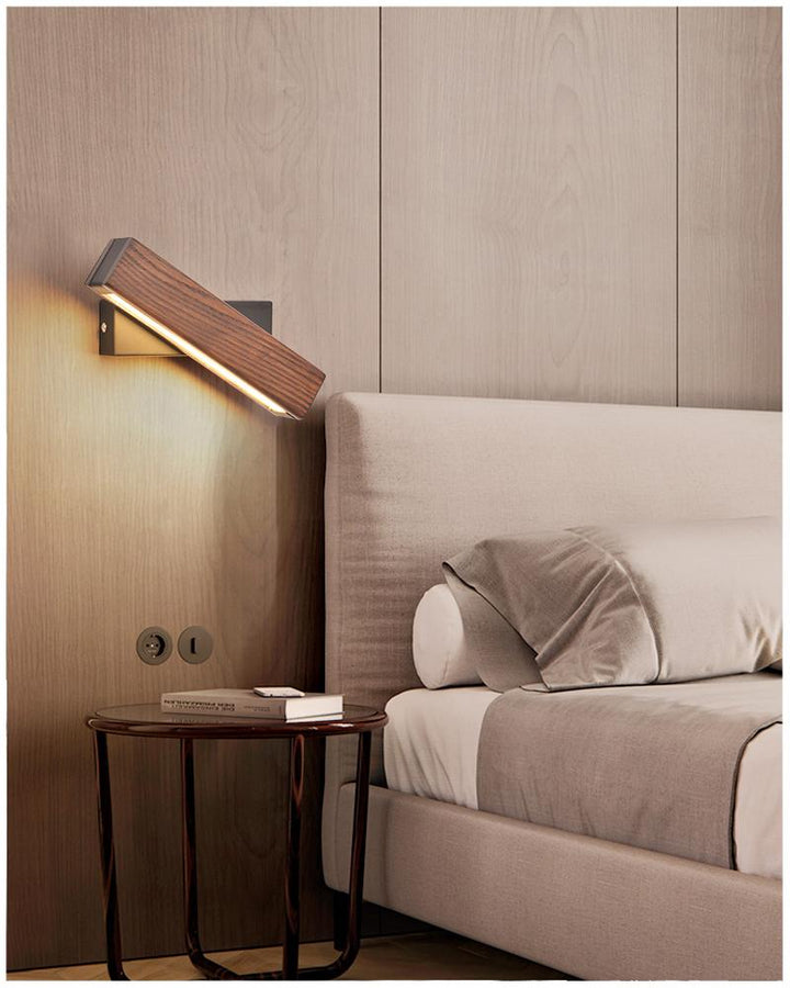 BowLift | Rotatable Wood LED Wall Lamp - Jasper
