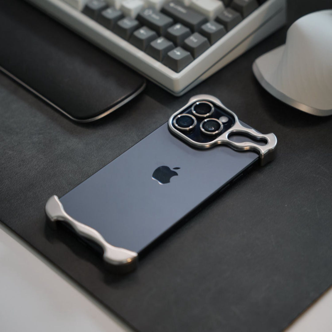 Azura | Mobile Phone Case with Slim Minimalist Design